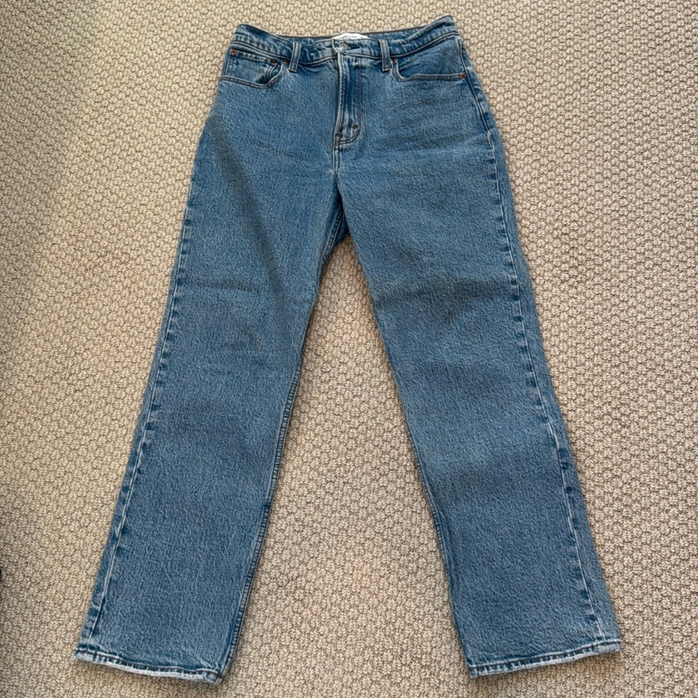 Abercrombie and Fitch 90s straight ultra high-rise size 6